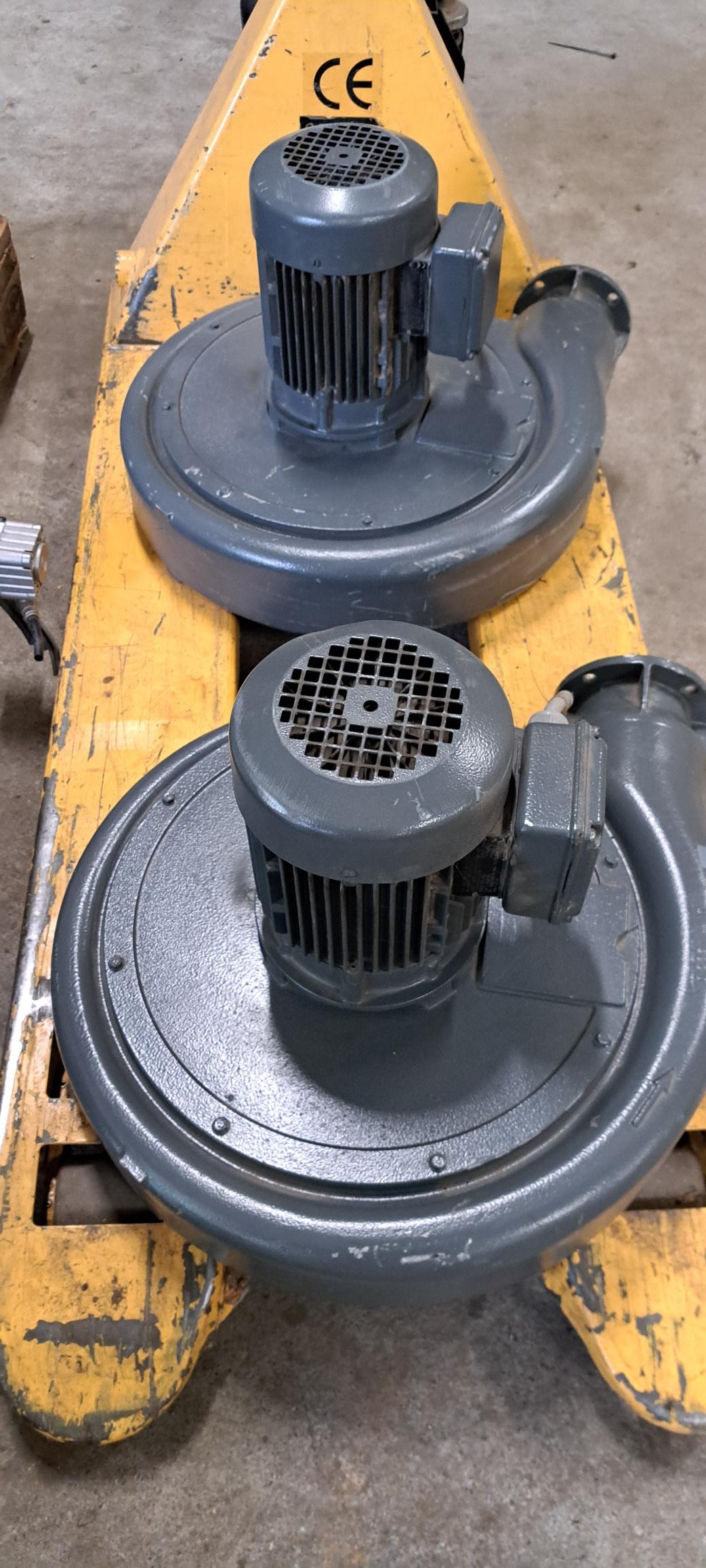 Wentylator DG 33/4-041-01-0055;  0,75 / 1,25 kW