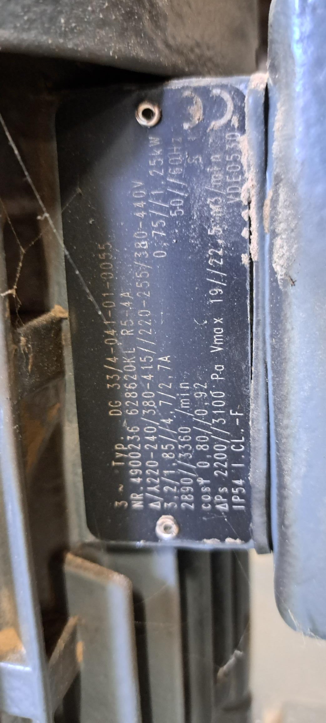 Wentylator DG 33/4-041-01-0055;  0,75 / 1,25 kW